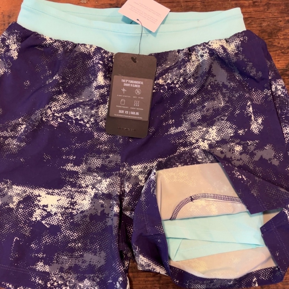 Men’s XS lined Fabletics Shorts
